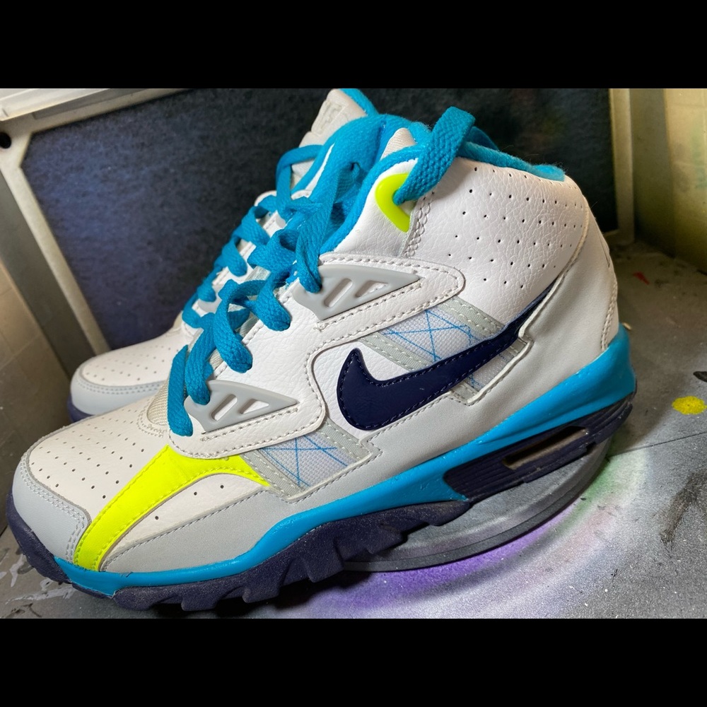 Nike air trainer sc size 4.5 pre own